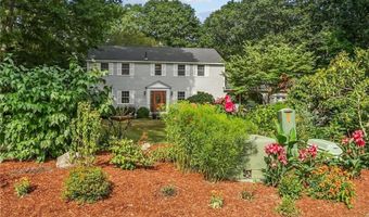 105 LYNN Cir, East Greenwich, RI 02818