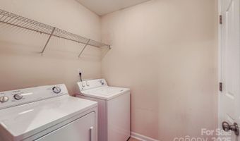 1305 Lauren Village Dr, Charlotte, NC 28213