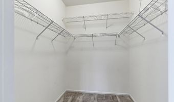 6 Swan Lake Ct, Barnegat, NJ 08005