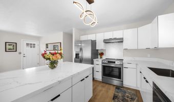 1702 Haiku Rd B, Haiku, HI 96708