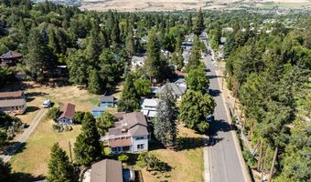 143 Granite St, Ashland, OR 97520