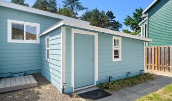 17905 OCEAN Blvd, Rockaway Beach, OR 97136