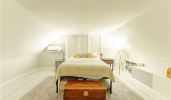 99 Highview Ave, Hopkinton, RI 02832