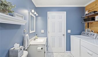 65 SKUNK HILL Rd, Hopkinton, RI 02832