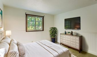 21024 SW CHARLENE St, Beaverton, OR 97003