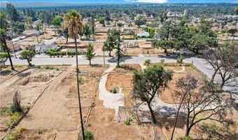 1091 E Mariposa St, Altadena, CA 91001