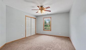 618 E 1714 Rd, Baldwin City, KS 66006