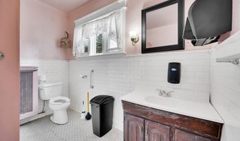 38 Prospect Pl, Bristol, CT 06010