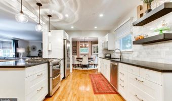 7301 MASONVILLE Ct, Annandale, VA 22003
