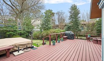 111 CAROLINA St, Dewey Beach, DE 19971
