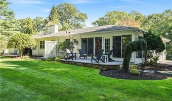 91 Cindyann Dr, East Greenwich, RI 02818