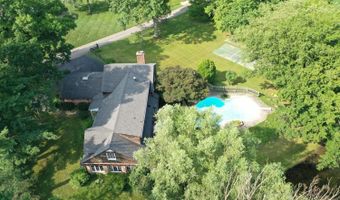 1 Crosstie Ln, Batesville, IN 47006
