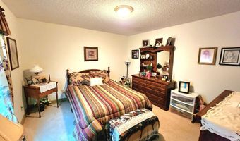 1731 Halltown Rd, Autryville, NC 28318