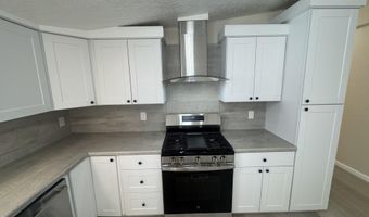 338 E CEDAR Ave, Bloomfield, NM 87413