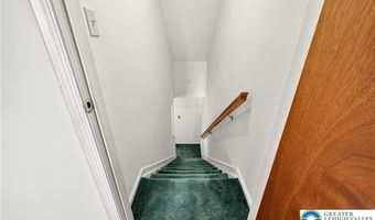 168 Springhouse Rd, Allentown, PA 18104