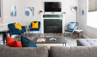 4 James St, Middletown, RI 02842