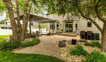 3728 Bridgeport Dr, Ames, IA 50010