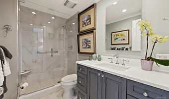 77 S Evergreen Ave 1103, Arlington Heights, IL 60005