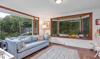 29 Grand Ave, Atlantic Highlands, NJ 07716