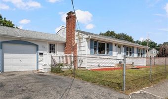75 Autumn St, Cranston, RI 02910