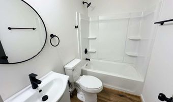 6 Windsor Cir, Anniston, AL 36207