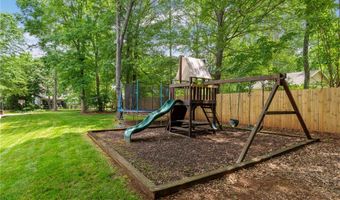 103 Crepe Myrtle Ln, Anderson, SC 29625