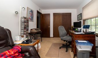 34 Michele Dr, Middletown, NJ 07748