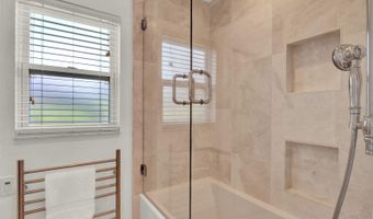 160 LAKE DESTINY Trl, Altamonte Springs, FL 32714