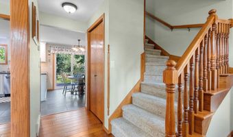 N254 MEADOWBREEZE Court, Appleton, WI 54915