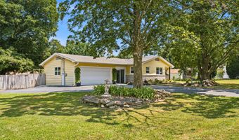 1306 Porter Ave, Aurora, MO 65605