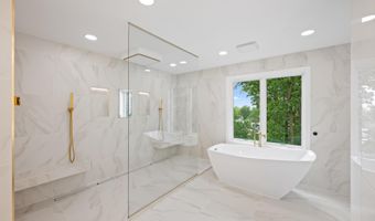 2321 N RICHMOND St, Arlington, VA 22207