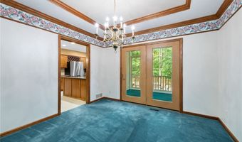 3881 Ravinewood Dr, Austinburg, OH 44010