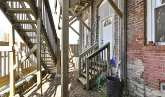 207 W Main St, Ash Grove, MO 65604