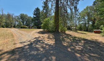 2161 White Schoolhouse Rd, Cave Junction, OR 97523