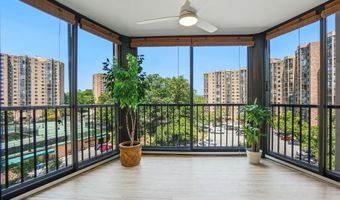 5904 MOUNT EAGLE Dr 711, Alexandria, VA 22303