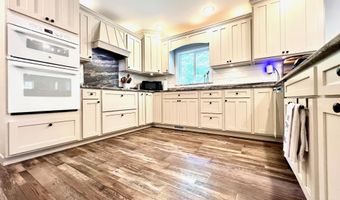 307 The Woods, Bedford, IN 47421