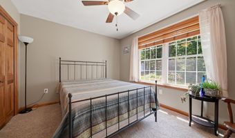 20 Hutchinson Hill Rd, Brookline, NH 03033
