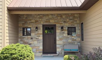 32 Red Maple Ct, Batesville, IN 47006