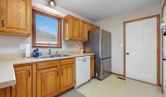 5371 Bear Creek Pass Pass, Auburn, IN 46706