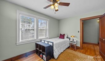 495 Fairview Rd, Asheville, NC 28803