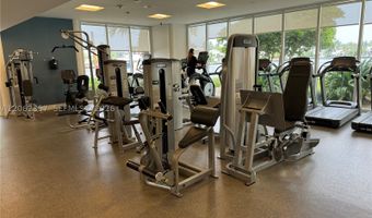 20281 E Country Club Dr 909, Aventura, FL 33180