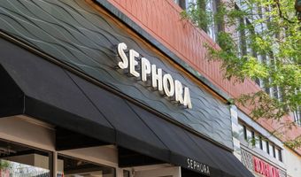 10619 KENILWORTH Ave 202, Bethesda, MD 20814