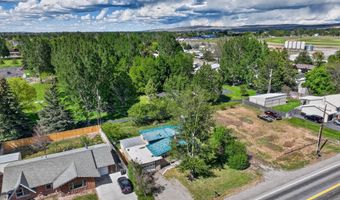 3795 E Sunnyside Rd, Ammon, ID 83406