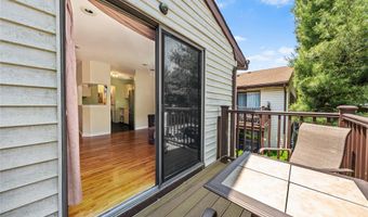 615 Broadway 46, Amityville, NY 11701