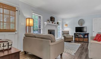 2704 PINE MANOR Ln, Albany, GA 31707