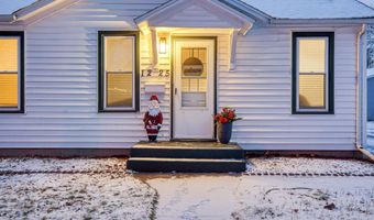 1225 W SUMMER St, Appleton, WI 54914