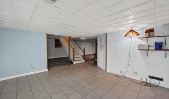 6809 Pilgrim Rd, Madison, WI 53711