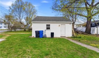 9 Youlden Ave, Cranston, RI 02910