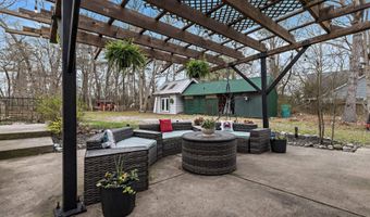 77 W Greenbush Rd, Bass River, NJ 08224