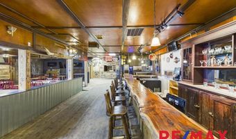 214 Yellowstone Ave, Cody, WY 82414